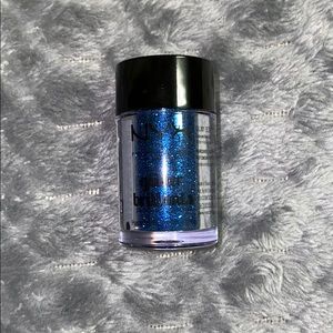 NYX glitter brilliants